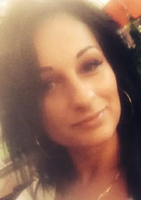 Эльвира из Заозерска, мне 25, познакомлюсь для общения