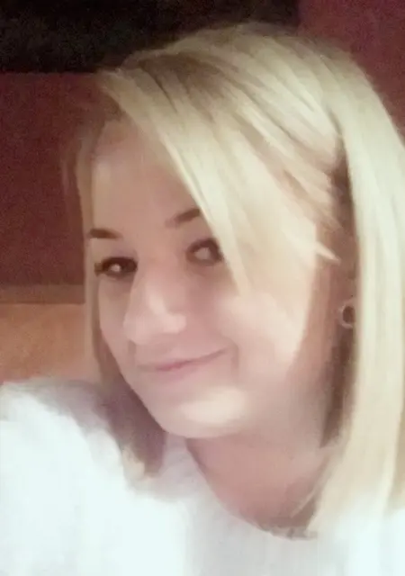 Я Елена, 22, из Великого Новгорода, ищу знакомство для постоянных отношений
