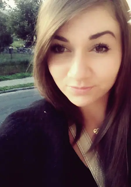 Я Алёна, 19, знакомлюсь для постоянных отношений в Морозовске