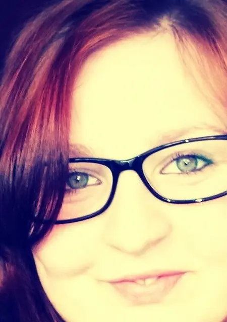 Анфиса из Зимы, мне 20, познакомлюсь для общения