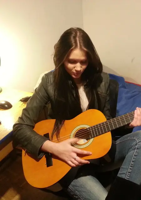 Я Александра, 19, знакомлюсь без обязательств в Нефтекумске