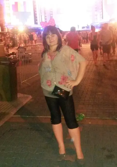 Инна из Нытвы, мне 24, познакомлюсь для дружбы