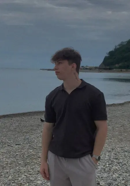 Олег из Энема, ищу на сайте приятное времяпровождение