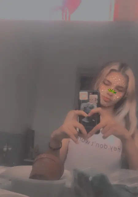 Даша из Славянска-на-Кубани, ищу на сайте приятное времяпровождение