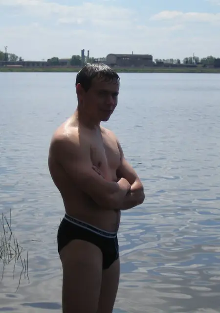 Я Aleksei, 44, из Людинова, ищу знакомство для постоянных отношений