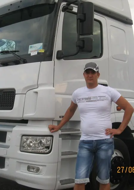 Тима из Набережных Челнов, ищу на сайте приятное времяпровождение