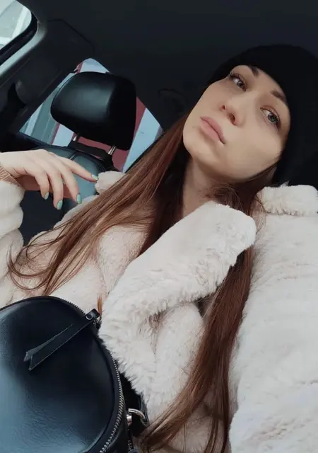 Я Елена, 30, из Клинцов, ищу знакомства без обязательств