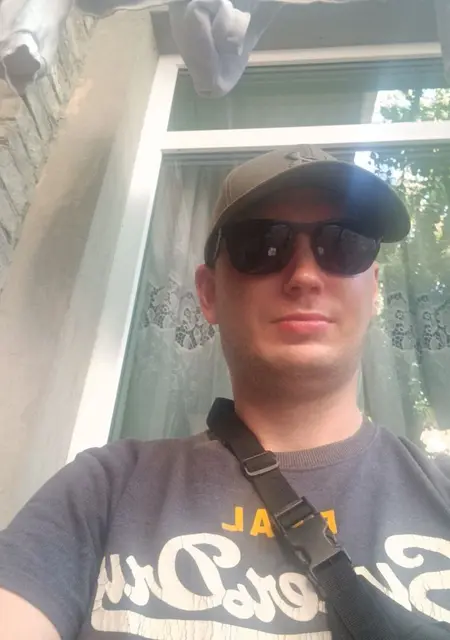 Макс из Черкесска, мне 25, познакомлюсь на одну ночь