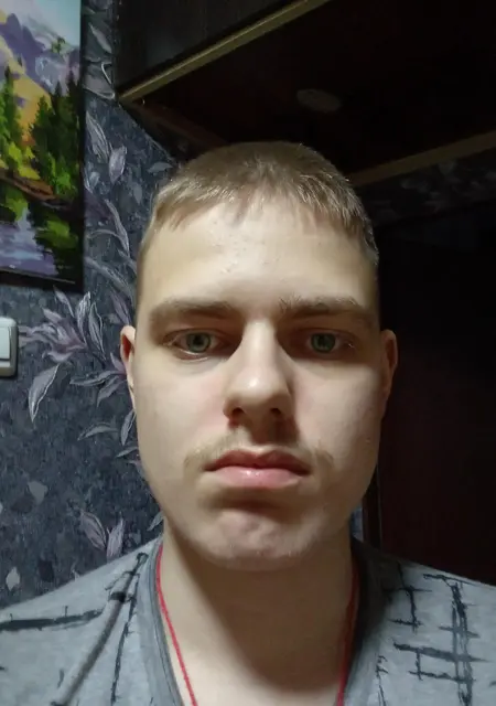 Михаил из Глазова, мне 21, познакомлюсь на одну ночь