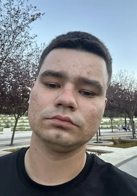 Иван из Ростова-на-Дону, мне 24, познакомлюсь без обязательств