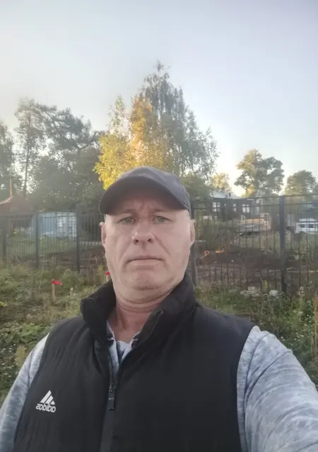 Я Михаил, 56, из Екатеринбурга, ищу знакомство для постоянных отношений
