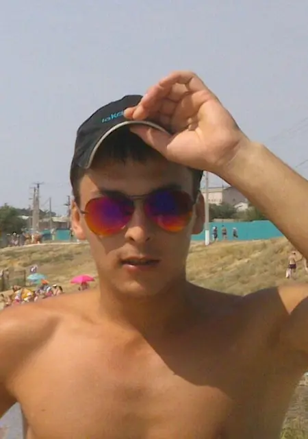 Я Руслан, 35, знакомлюсь для дружбы в Альметьевске