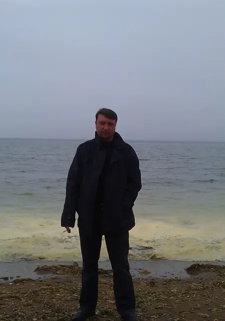 Ruslan из Корсакова, ищу на сайте знакомства на одну ночь