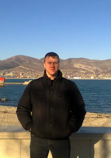 Владимир из Гостилиц, мне 34, познакомлюсь для общения