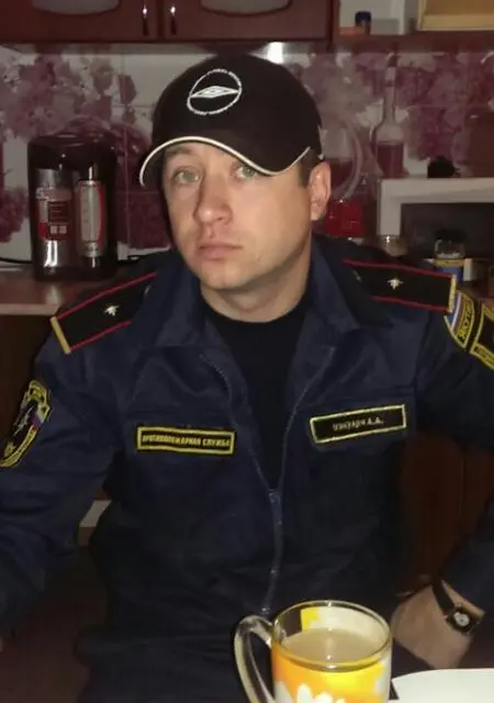 Я Сеня, 39, из Старого Оскола, ищу знакомства на одну ночь