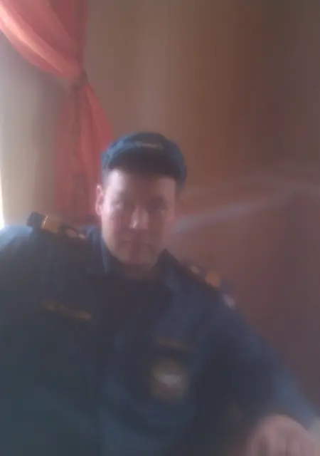 Я Игорь, 44, из Якутска, ищу знакомство для приятного времяпровождения