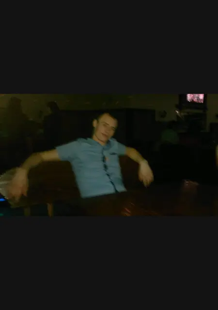 Саня из Пыти-Ях, мне 44, познакомлюсь на одну ночь