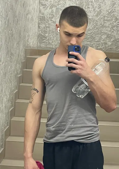 Рома из Чебоксар, ищу на сайте знакомства без обязательств