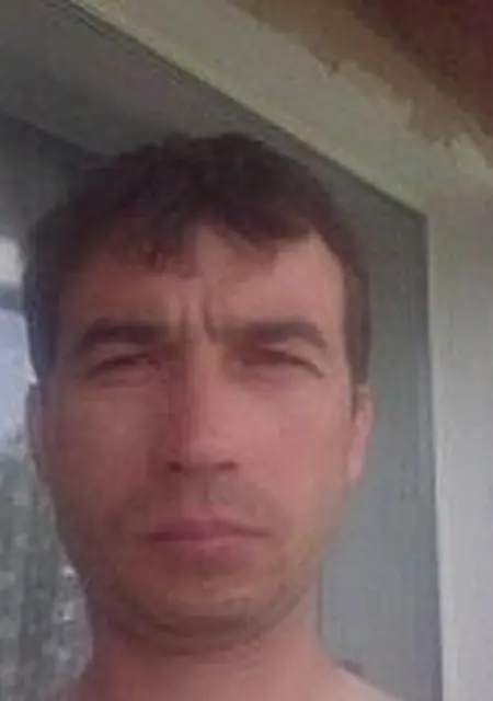 Я Наиль, 49, знакомлюсь на одну ночь в Бугульме