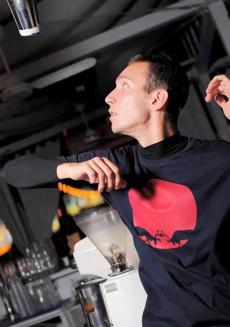 Саша из Краснодара, ищу на сайте знакомства на одну ночь