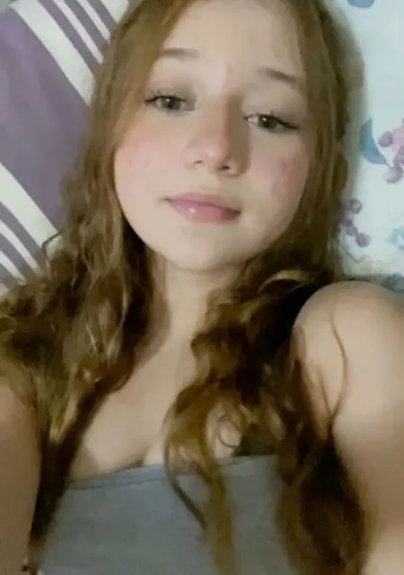 Я Elina, 19, знакомлюсь без обязательств в Казани