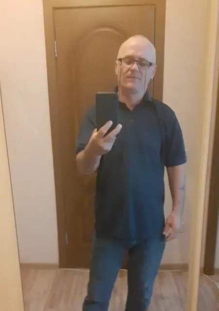 Я Олег, 60, из Краснодара, ищу знакомства без обязательств