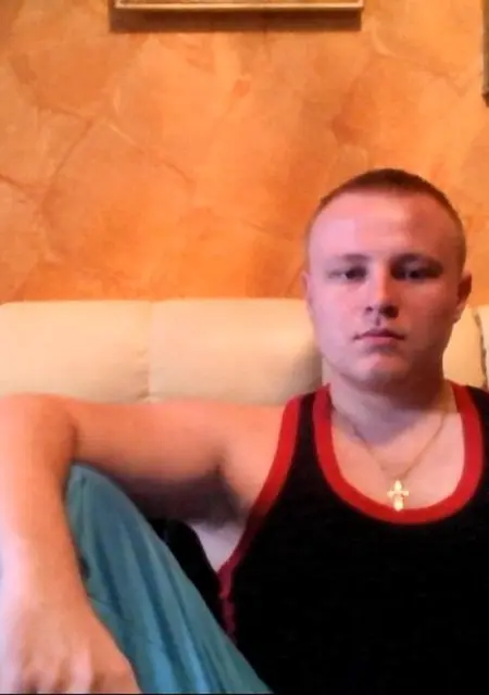 Вадим из Новомосковска, мне 36, познакомлюсь для вирта