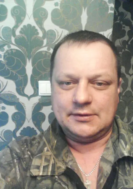 Дмитрий из Пскова, мне 48, познакомлюсь без обязательств