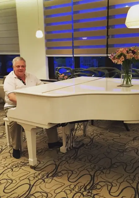 Я Владимир, 65 років, знайомлюсь без зобов'язань у Львові