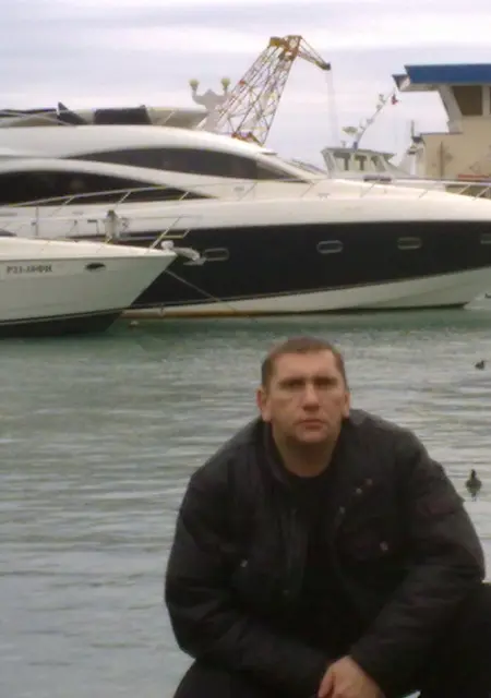 Джон из Ачинска, ищу на сайте постоянные отношения