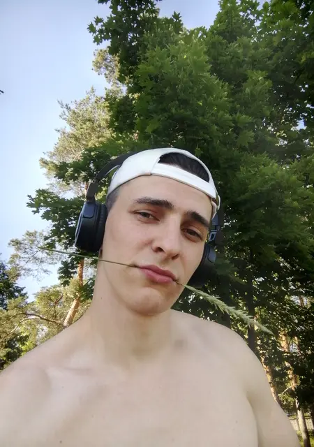 Саша из Архангельска, мне 26, познакомлюсь для постоянных отношений