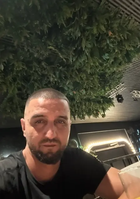 Эльшан з Мелітополя, мені 33 років, познайомлюсь для дружби