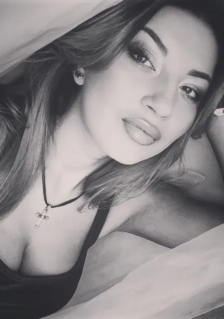 Арина из Иванова, ищу на сайте общение