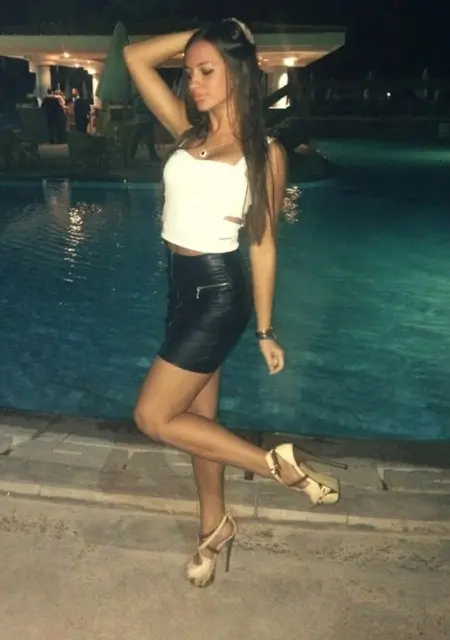 Я Иришка, 30, из Магнитогорска, ищу знакомство для приятного времяпровождения