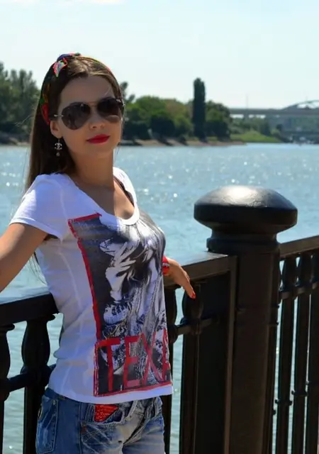 Я Ната, 38, знакомлюсь без обязательств в Таганроге