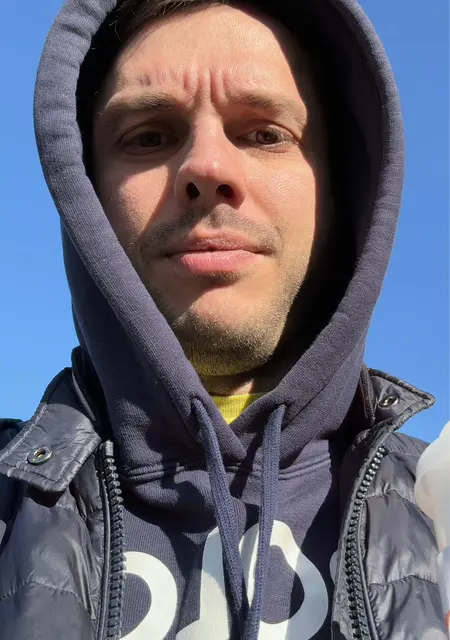 Я Кирилл, 36, знакомлюсь для открытые отношения в Москве