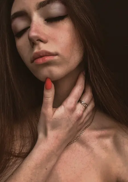 Я Ксения, 25, знакомлюсь на одну ночь в Брянске