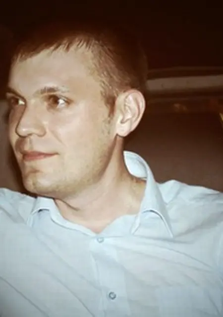 Кирилл из Лобни, мне 42, познакомлюсь без обязательств