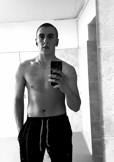 Я Miyagi, 19, из Барнаула, ищу знакомства без обязательств