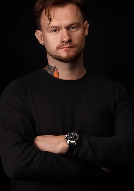 Виталий из Артема, ищу на сайте знакомства на одну ночь