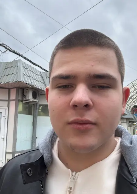 Я Сергей, 21, знакомлюсь для приятного времяпровождения в Москве