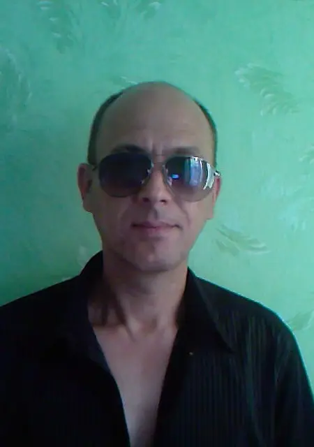 Я Игорь, 54, из Арсеньева, ищу знакомства без обязательств