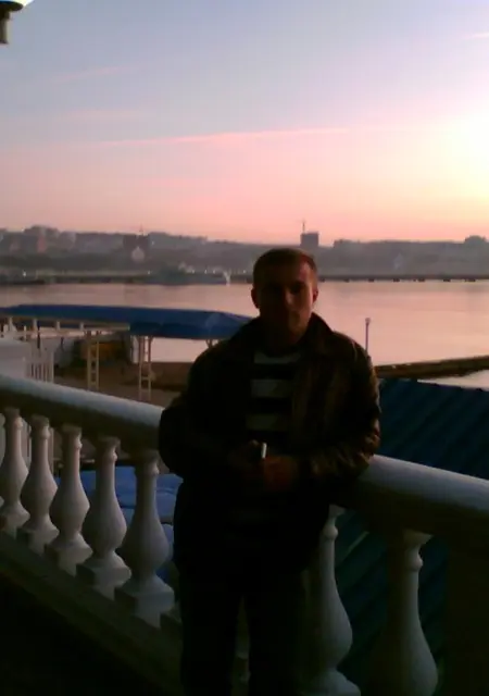 Я Сергей, 51, знакомлюсь на одну ночь в Воронеже