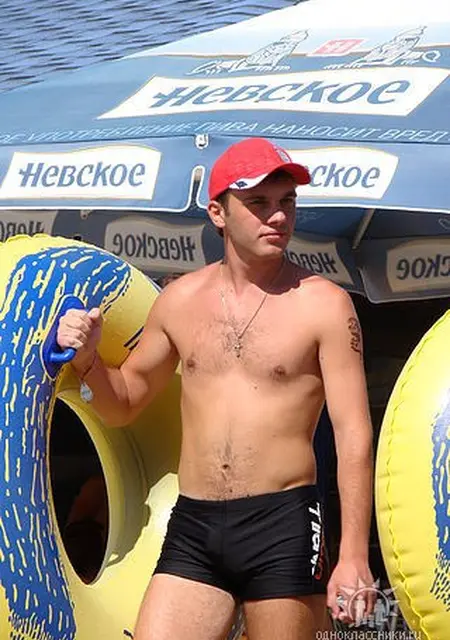 Oleg из Киренска, ищу на сайте знакомства на одну ночь