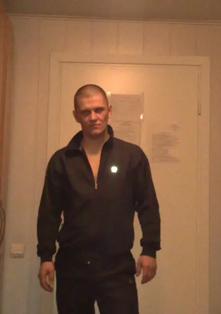 Konstantin из Усинска, мне 44, познакомлюсь на одну ночь