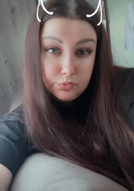 Елена из Красноярска, ищу на сайте приятное времяпровождение