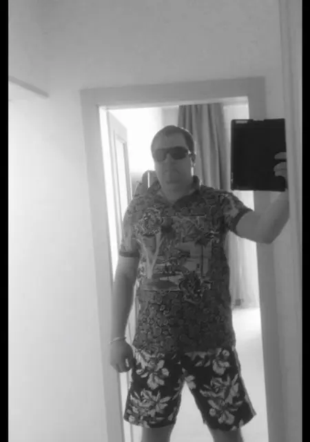 Дмитрий из Ялты, ищу на сайте знакомства на одну ночь