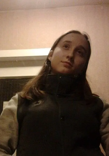 Анна из Петрозаводска, ищу на сайте постоянные отношения