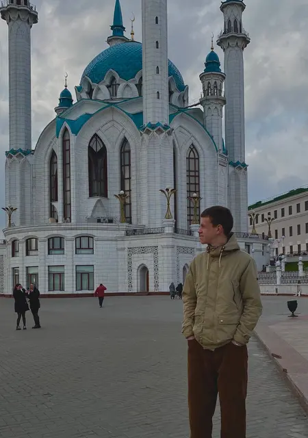 Я Илья, 21, знакомлюсь для общения в Иванове