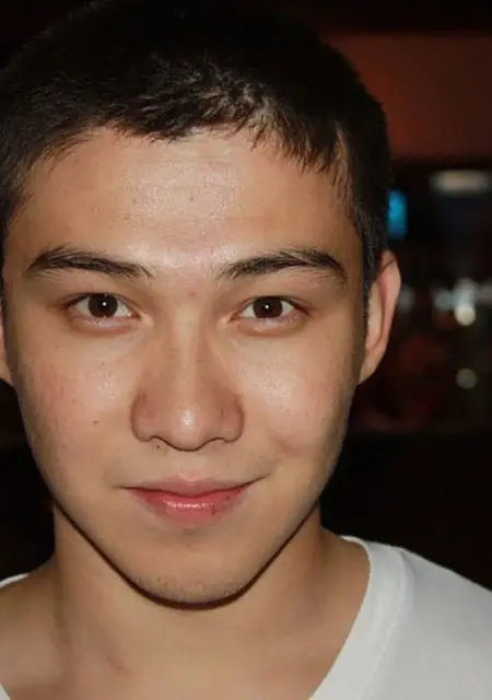 Я Рашит, 25, знакомлюсь на одну ночь в Охе